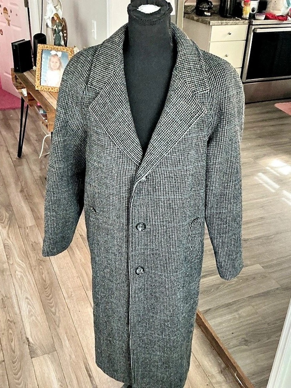 Barneys New York Houndstooth Wool Pea Coat in Gray & Black Medium 10/12